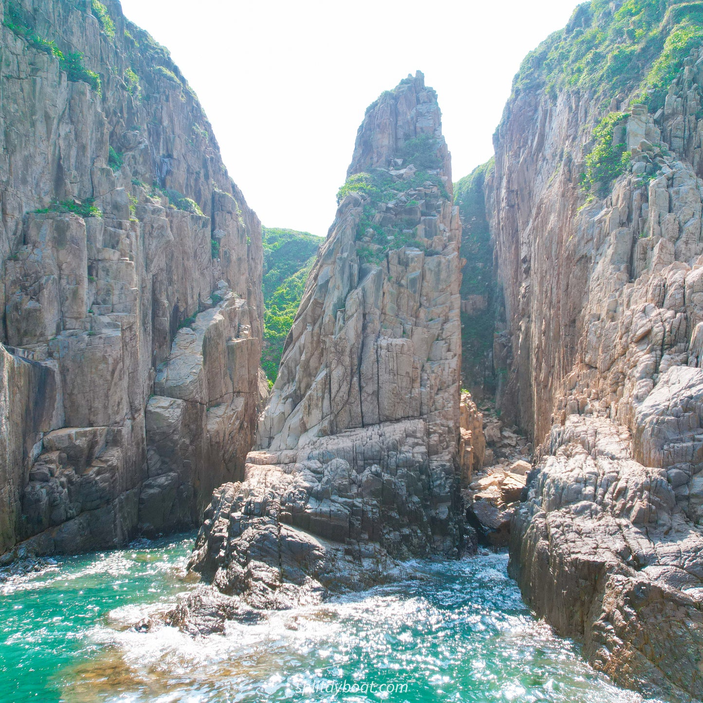 香港地質公園四洞火山導賞團(遊艇版-4小時)